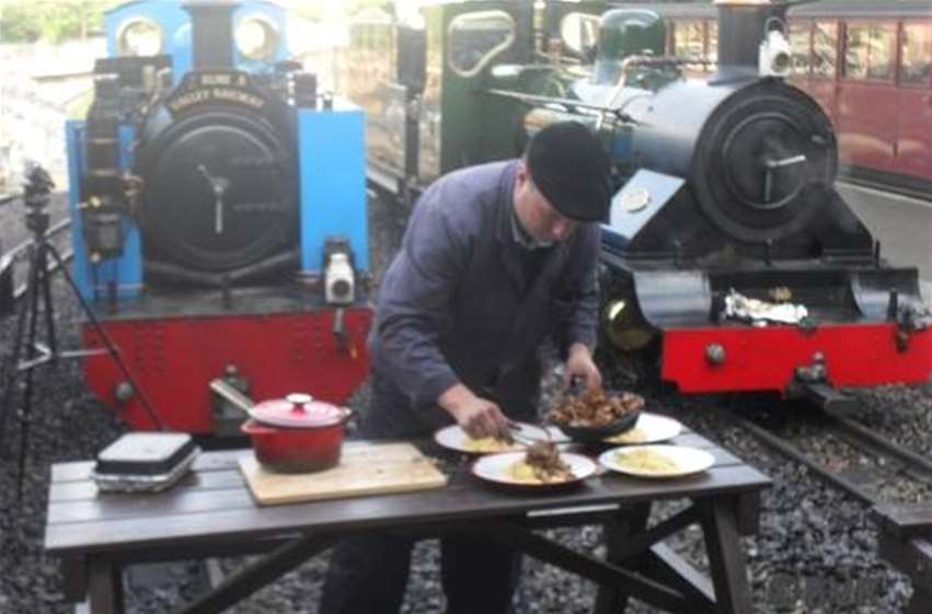 Loco Cooking - Plating up the duck and rice in front of the camera